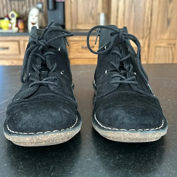 Clarks Tamitha Key Boots Black Leather Suede Lace Up Flat Side Zip Women’s 6.5 - Picture 4 of 7